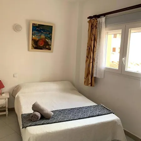 Apartment Enissa - Con Piscina Y 3 Mins De La Playa Andando