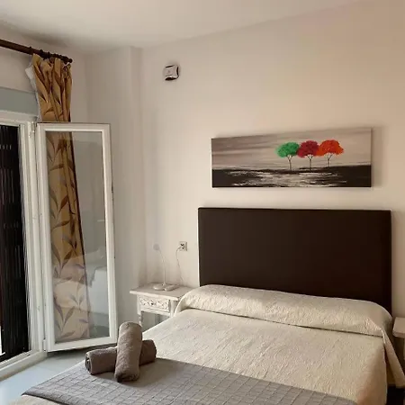 Enissa - Con Piscina Y 3 Mins De La Playa Andando Apartment *